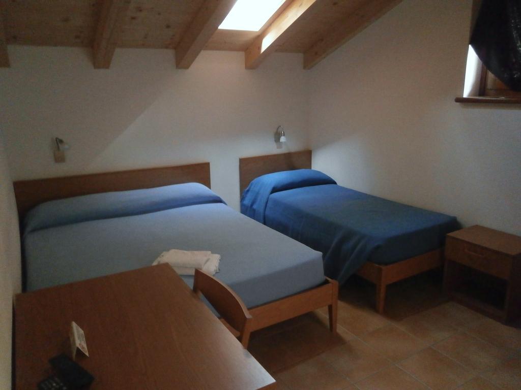 Ai Vecchi Molini Bed and Breakfast Castello Tesino Værelse billede